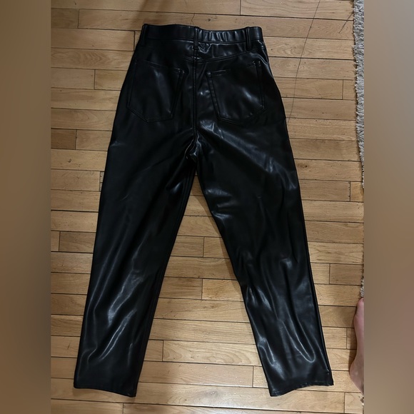 Abercrombie & Fitch Curve Love Vegan Leather 90s Straight Pant - Size 28 / 6L - Picture 6 of 7